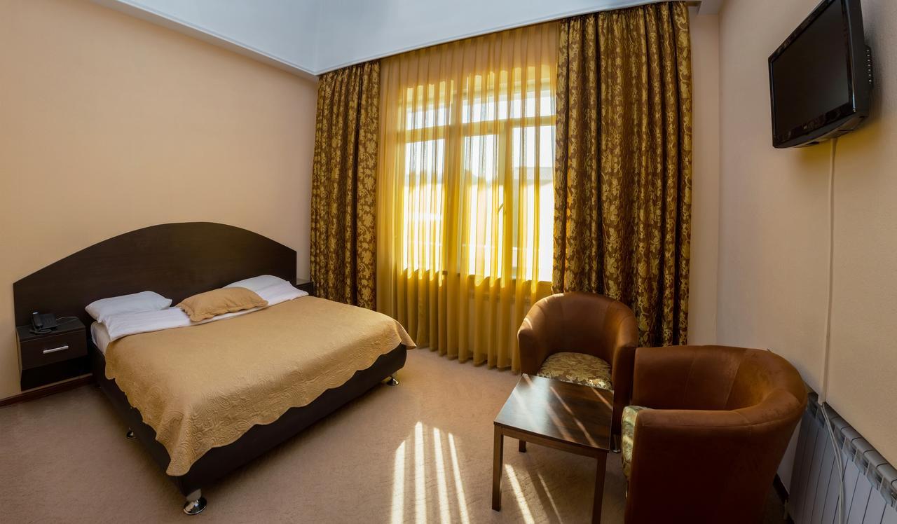 Stary Melnik Hotel Алмати Екстер'єр фото